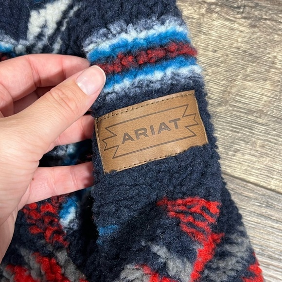 NWOT Ariat Sherpa Coat - Picture 2 of 3